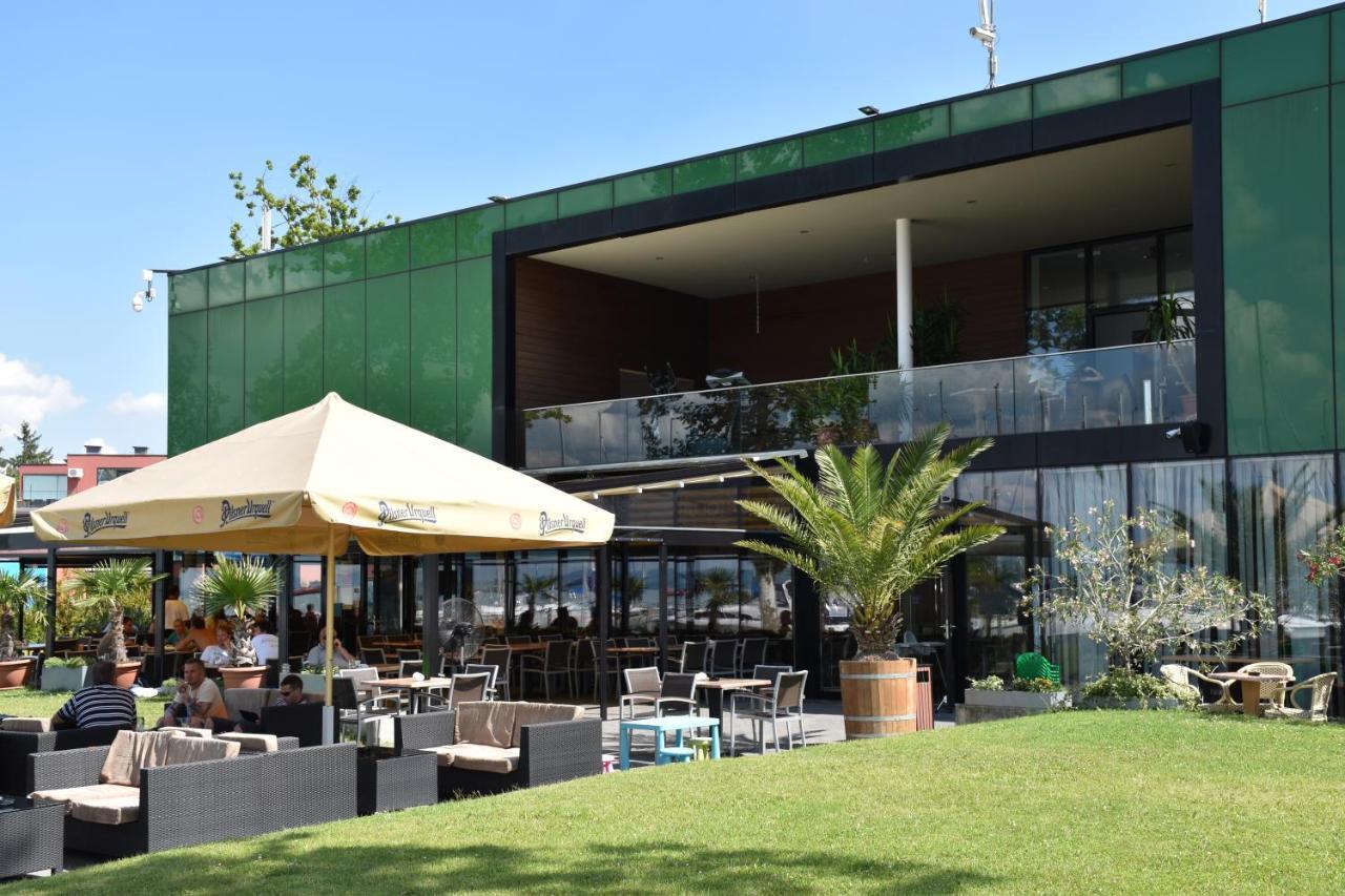 Bl Bavaria Yachtclub & Apartments Balatonlelle Eksteriør billede