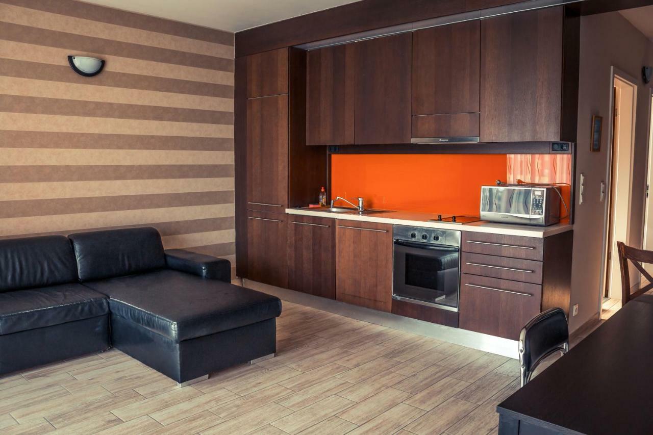 Bl Bavaria Yachtclub & Apartments Balatonlelle Eksteriør billede